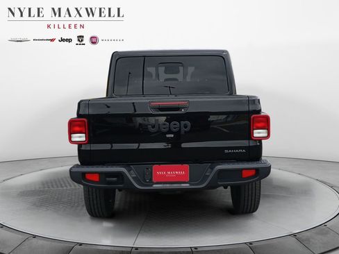 New 2026 Jeep Gladiator Sport AWD/4WD image 15