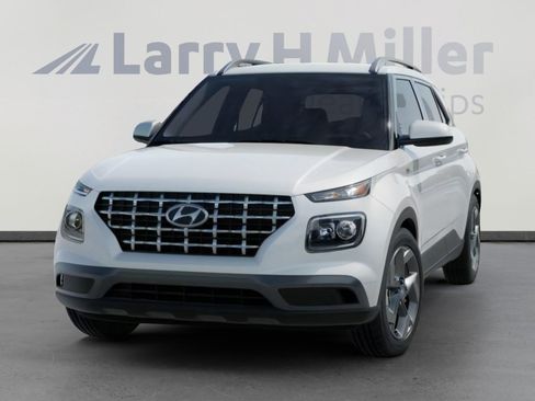 New 2026 Hyundai Venue SEL FWD image 6