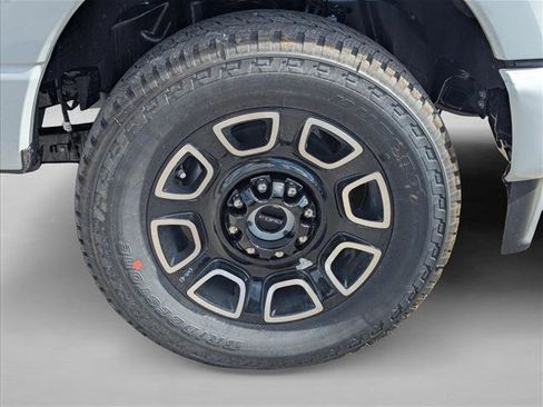 New 2026 Ford F250 Platinum image 9