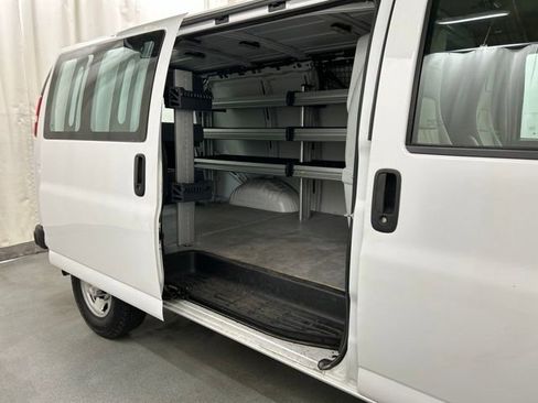Used 2022 Chevrolet Express 2500 w/ Safety Package RWD image 16