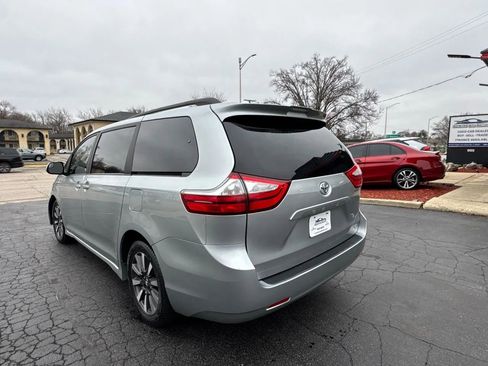 Used 2019 Toyota Sienna LE image 10