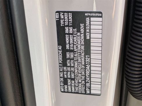 Used 2024 Porsche Cayenne S image 40