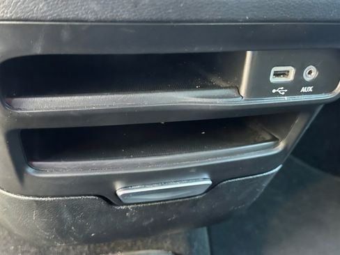 Used 2018 Chrysler Pacifica Touring Plus w/ S Appearance Package image 29