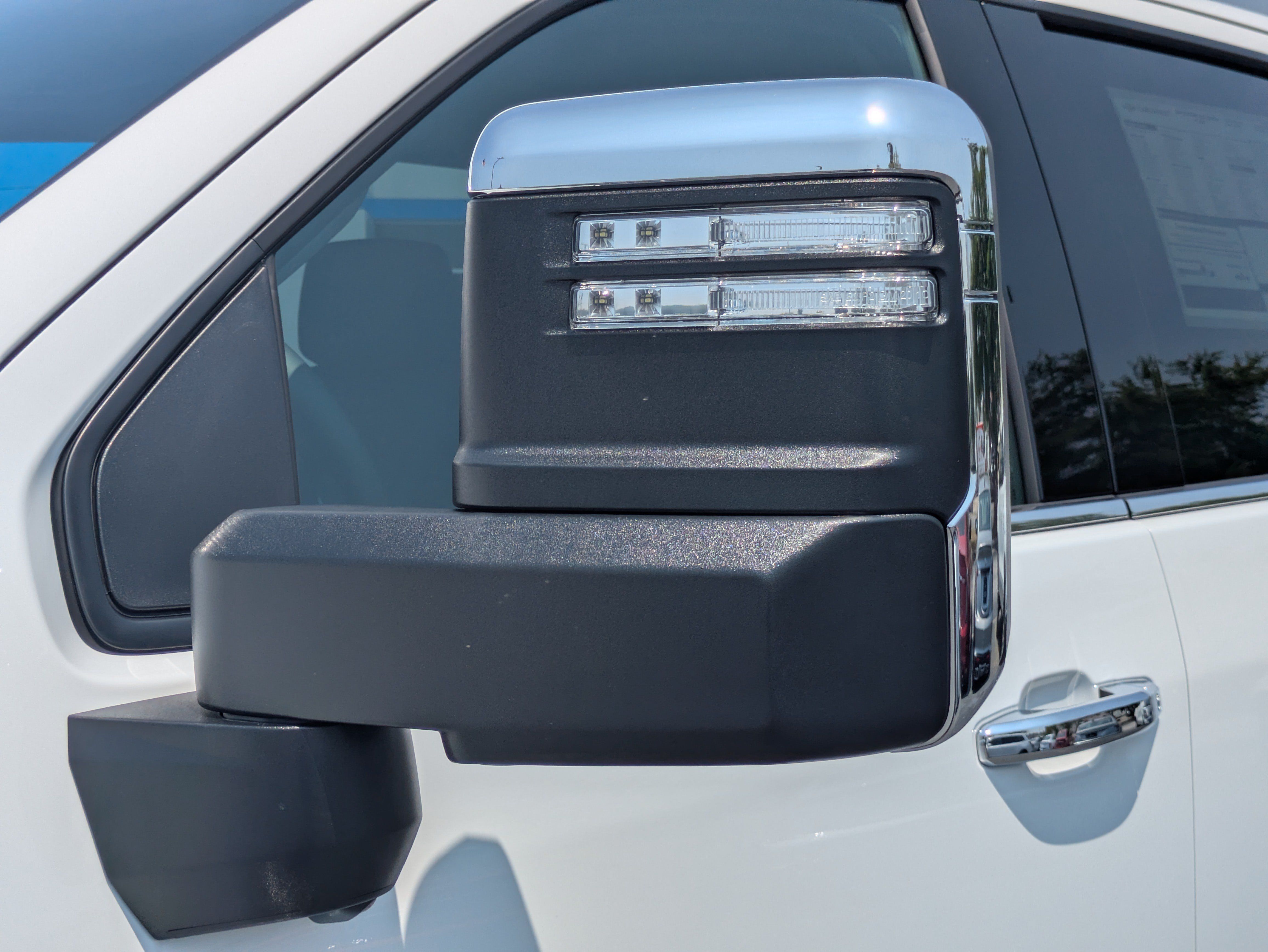 New 2026 Chevrolet Silverado 2500 LTZ w/ LTZ Premium Package AWD/4WD image 32