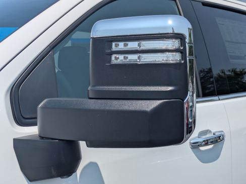 New 2026 Chevrolet Silverado 2500 LTZ w/ LTZ Premium Package AWD/4WD image 32