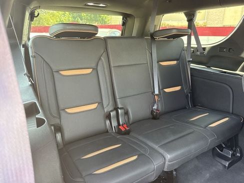 Used 2023 GMC Yukon XL AT4 w/ Technology Package AWD/4WD image 34
