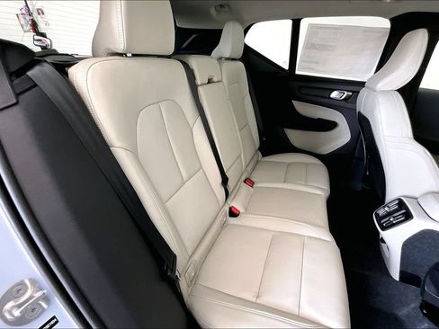 New 2026 Volvo XC40 B5 Ultra w/ Protection Package Premier AWD/4WD image 11