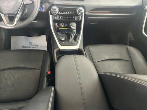 Used 2021 Toyota RAV4 Limited AWD/4WD image 23