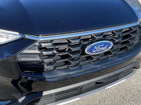 Used 2025 Ford Escape ST-Line image 30