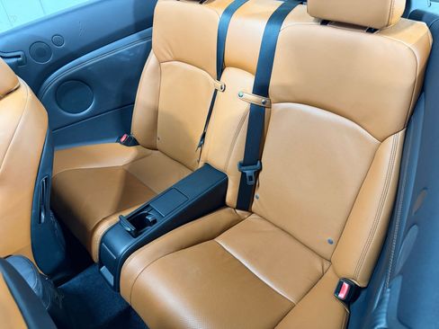 Used 2014 Lexus IS 250C w/ Luxury Package RWD image 38