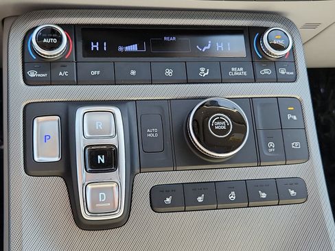 New 2024 Hyundai Palisade SEL w/ Premium Package FWD image 18