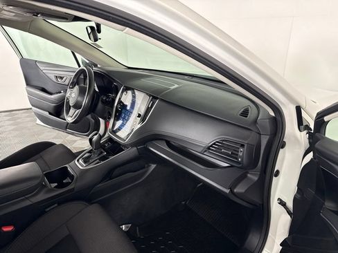 Used 2024 Subaru Outback Premium AWD/4WD image 32