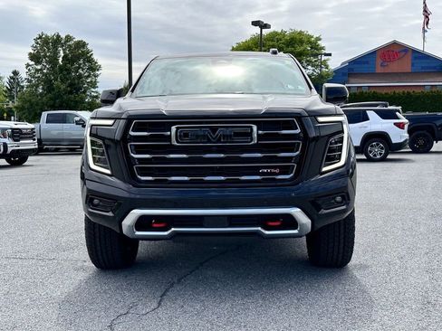 New 2026 GMC Yukon AT4 w/ AT4 Premium Package AWD/4WD image 4