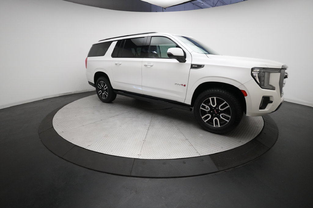 Used 2023 GMC Yukon XL AT4 AWD/4WD image 36