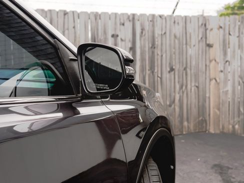 Used 2016 Toyota RAV4 Limited image 10