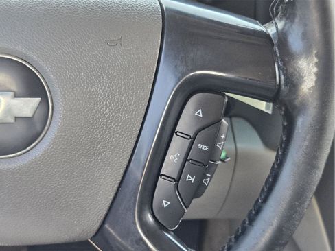 Used 2007 Chevrolet Suburban LT RWD image 26
