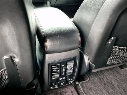 Used 2017 Dodge Durango R/T w/ Blacktop Package RWD image 10