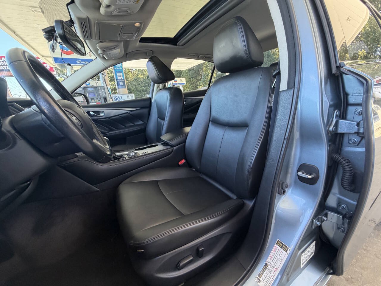 Used 2015 INFINITI Q50 Premium RWD image 6
