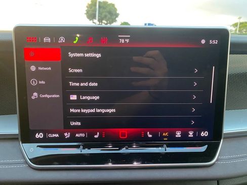 New 2026 Volkswagen Tiguan SE R-Line image 33