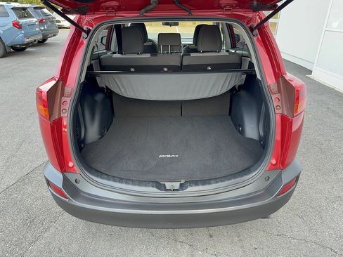 Used 2014 Toyota RAV4 LE AWD/4WD image 16