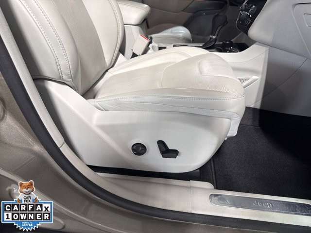 Used 2020 Jeep Cherokee Limited AWD/4WD image 46