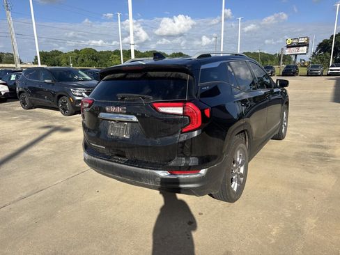 Used 2022 GMC Terrain SLT image 15