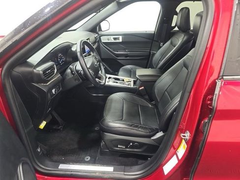 Used 2020 Ford Explorer Limited w/ Class III Trailer Tow Package AWD/4WD image 7