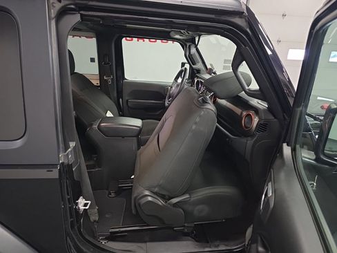 Used 2019 Jeep Wrangler Sport AWD/4WD image 29