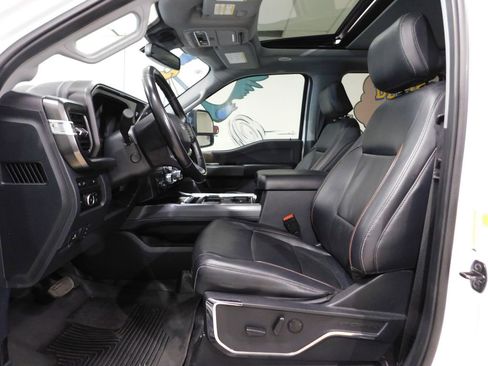 Used 2024 Ford F450 Lariat w/ Lariat Ultimate Package AWD/4WD image 34