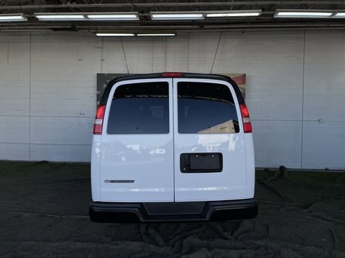 Used 2017 Chevrolet Express 2500 LS image 4