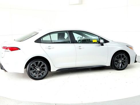 Certified 2024 Toyota Corolla SE FWD image 6