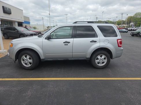Used 2012 Ford Escape XLT AWD/4WD image 2