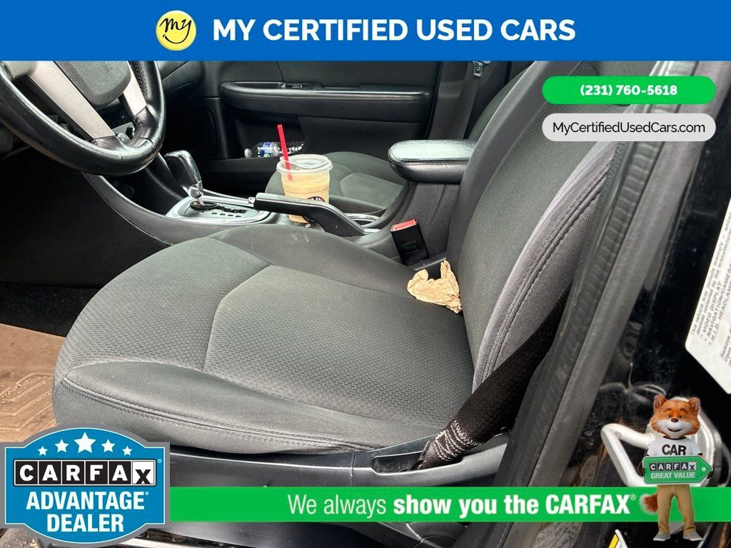 Used 2012 Chrysler 200 Touring FWD image 5