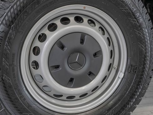 Used 2025 Mercedes-Benz Sprinter 3500 image 30