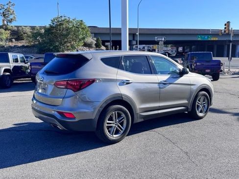 Used 2018 Hyundai Santa Fe Sport AWD/4WD image 9