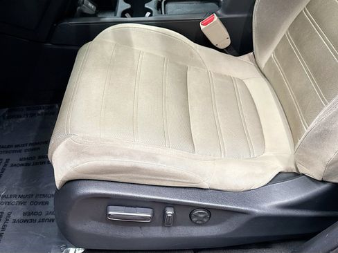 Used 2018 Honda CR-V EX image 19