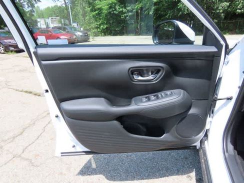 New 2026 Honda HR-V LX image 15