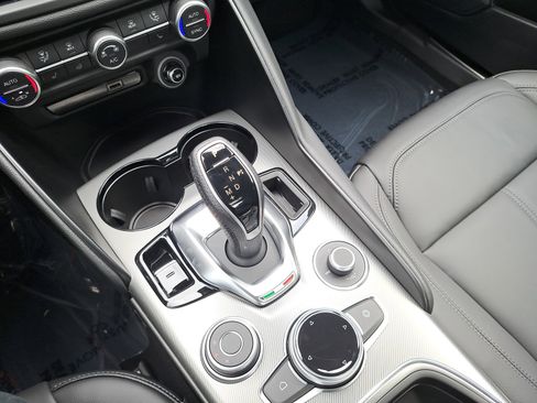 New 2025 Alfa Romeo Giulia AWD w/ Driving Assist Package image 25