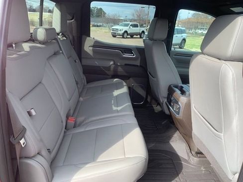 Used 2023 GMC Sierra 1500 SLT w/ SLT Premium Package AWD/4WD image 29