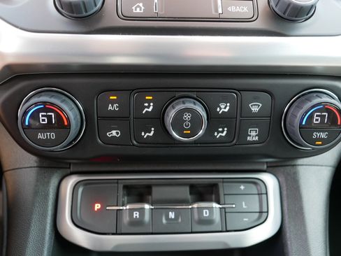 Used 2023 GMC Acadia SLT w/ Elevation Edition AWD/4WD image 23