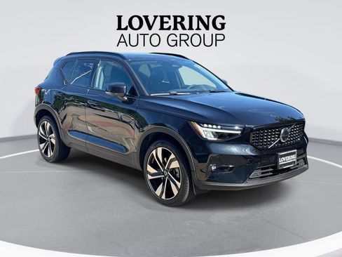 Certified 2023 Volvo XC40 B5 Plus w/ Protection Package Premier AWD/4WD image 1