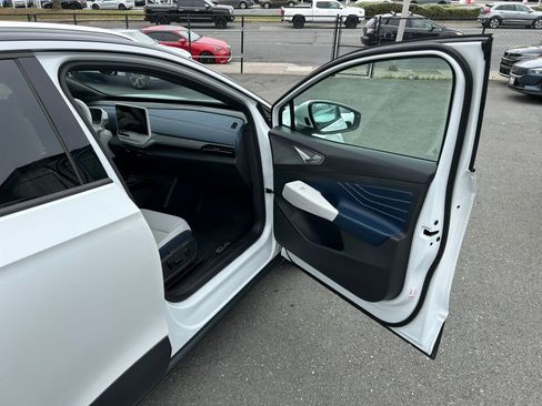 Used 2023 Volkswagen ID.4 Pro S Plus AWD/4WD image 37