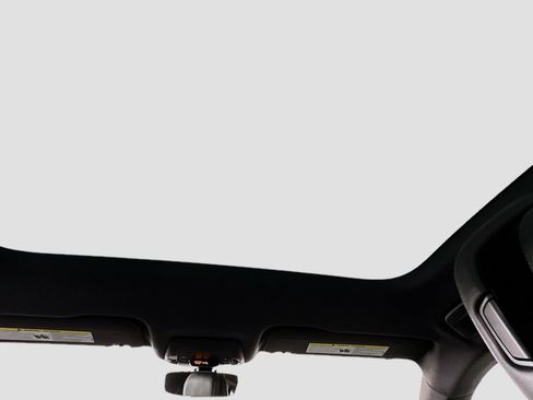 Used 2021 Porsche Taycan 4S image 14