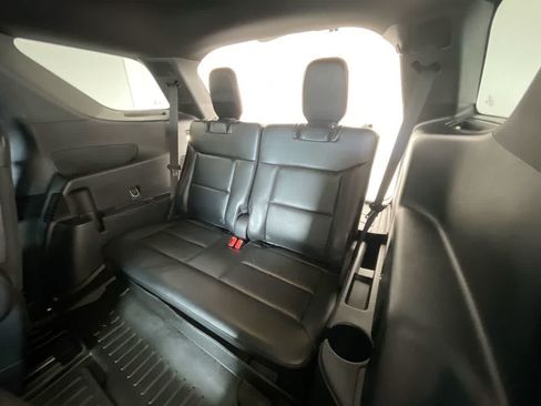 Used 2022 Ford Explorer ST-Line AWD/4WD image 24