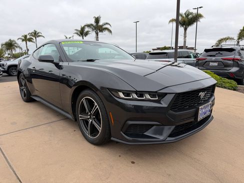 Used 2024 Ford Mustang Coupe RWD image 3