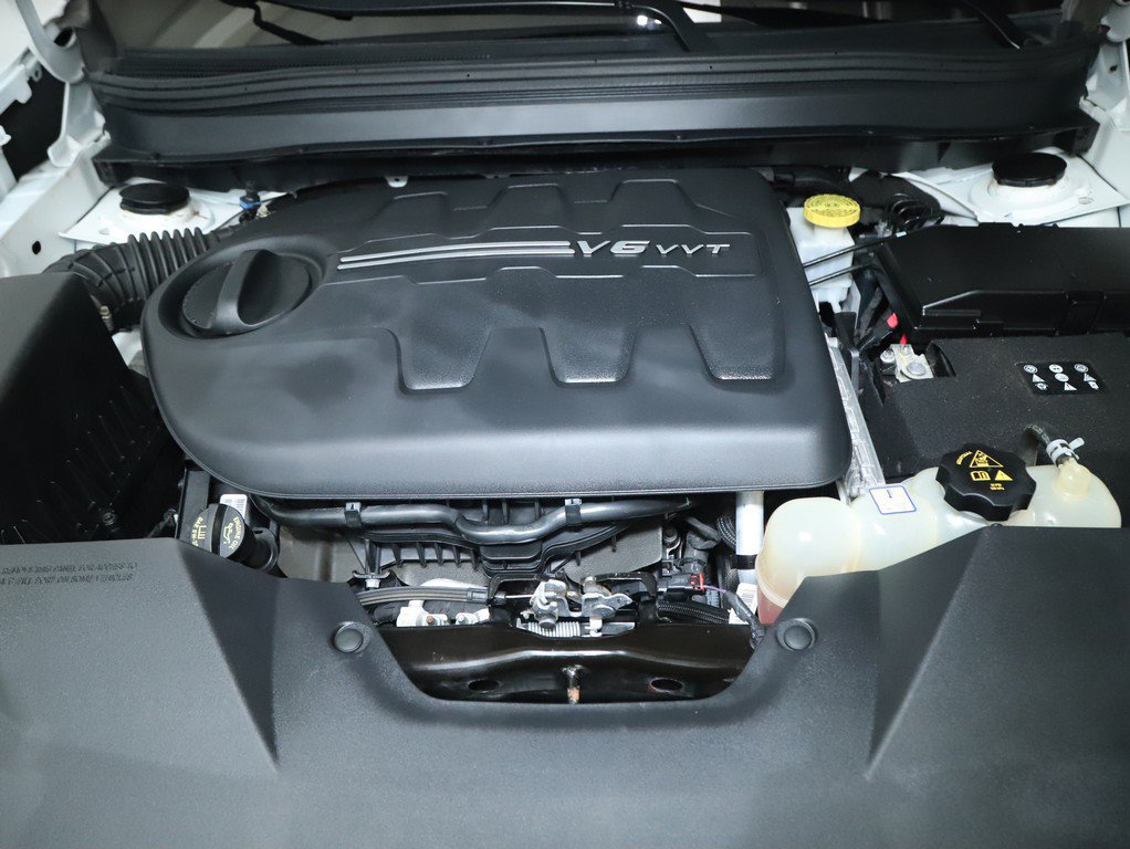 Used 2019 Jeep Cherokee Limited AWD/4WD image 36