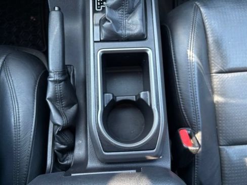Used 2021 Toyota Tacoma TRD Sport AWD/4WD image 33