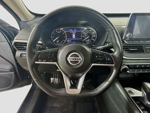 Used 2020 Nissan Altima 2.5 SV FWD image 13