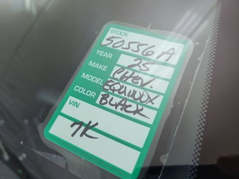 Certified 2025 Chevrolet Equinox LT w/ Midnight Edition image 24