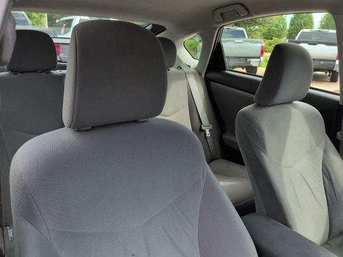 Used 2012 Toyota Prius Two FWD image 7